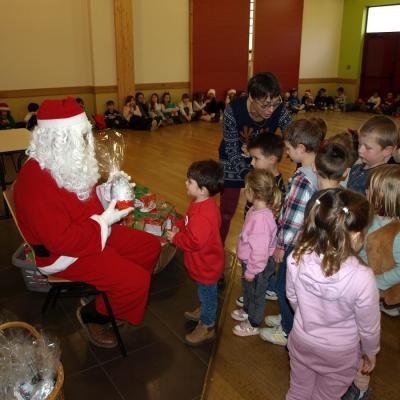 Le noël 2024 du regroupement pédagogique de Leffonds 